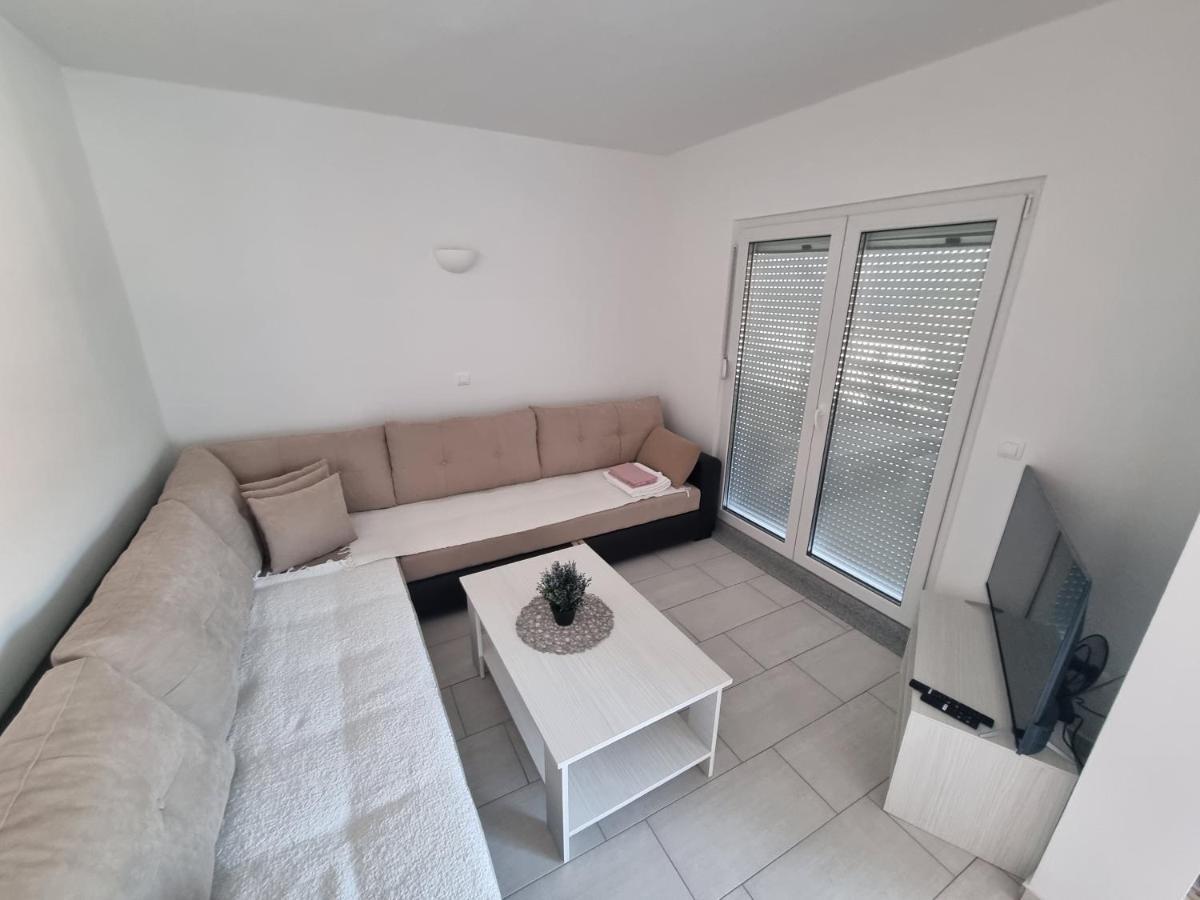 Apartman Telalovic Nečujam Eksteriør billede